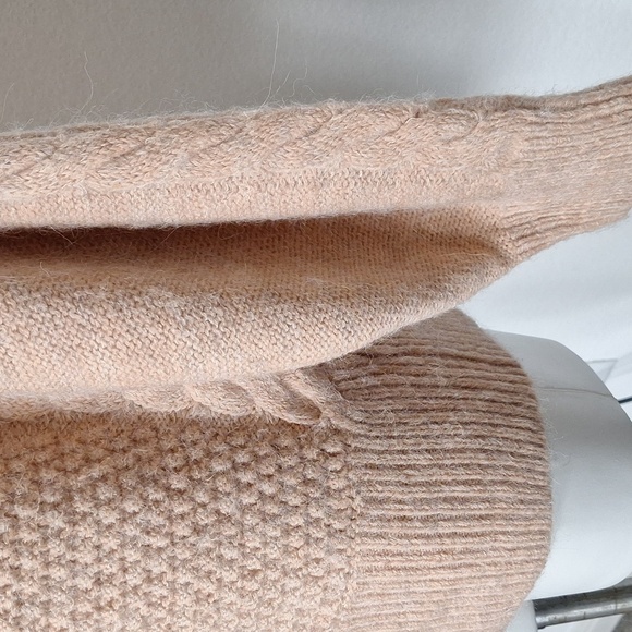 Sleeping On Snow Anthropologie Coastal Off The Shoulder Cable Knit Sweater Sz. L - Picture 7 of 14